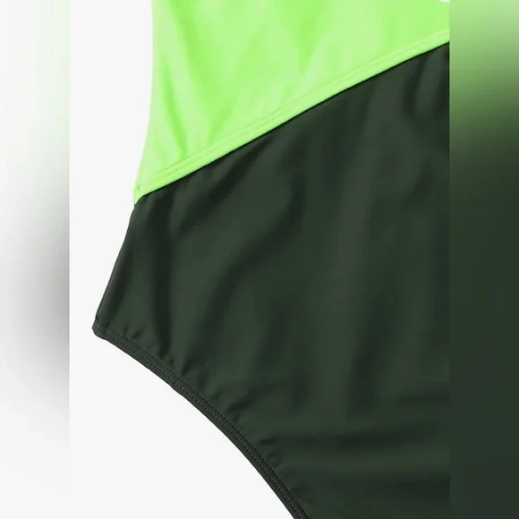 ColourBlock One-Piece - Picture 8 of 9